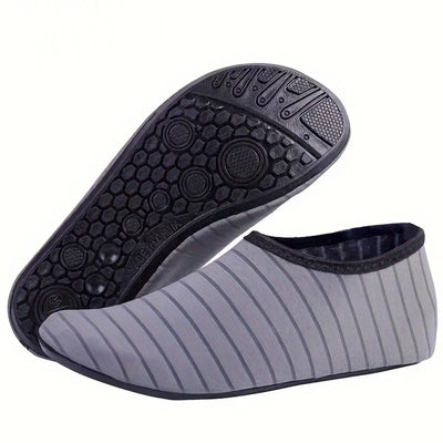 Calçado antiderrapante para esportes aquáticos para homens e mulheres, meias descalças, secagem rápida, sapatos de praia e natação, 1 par